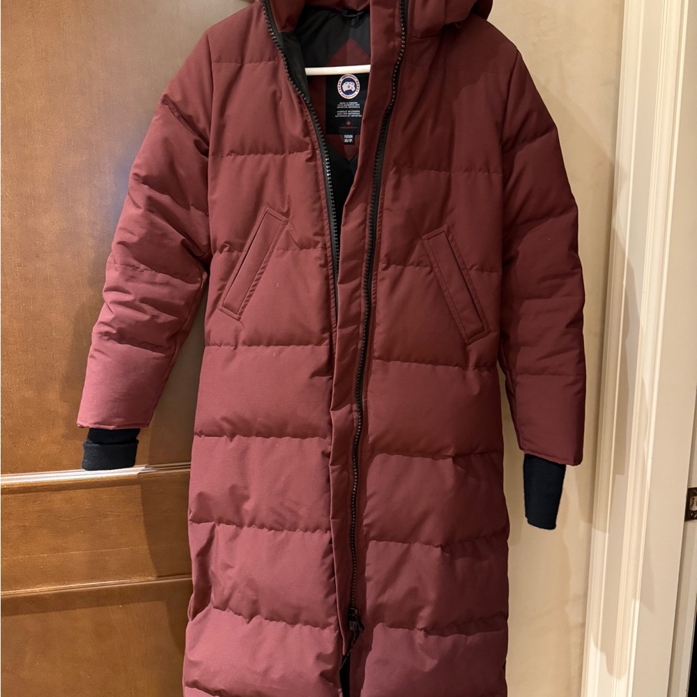 Canada Goose Women’s Mystique Parka